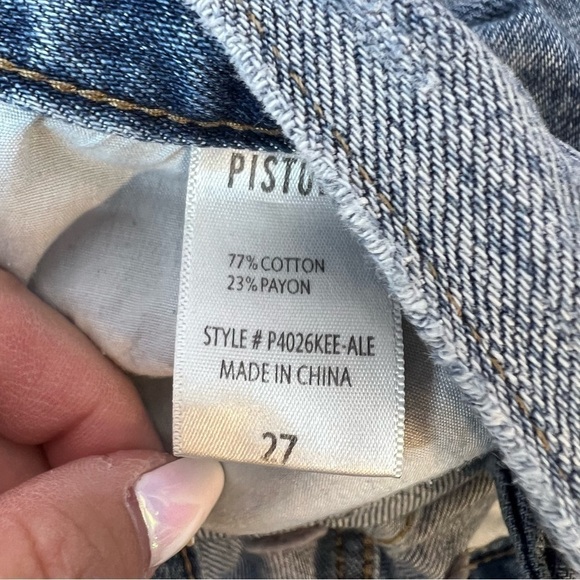 ❄️ PISTOLA Ale Frayed Hem Distressed Denim Shorts - Picture 4 of 10